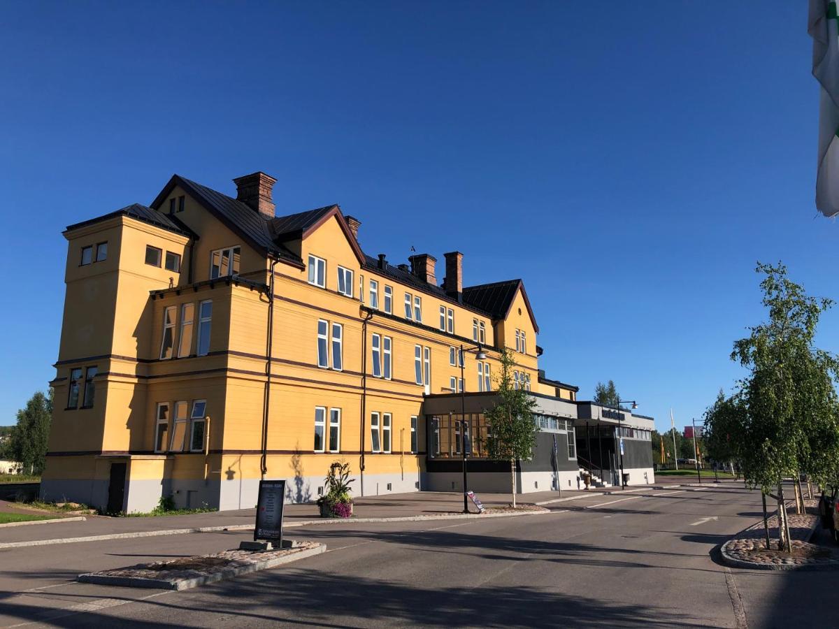 Orsa Jaernvaegshotell Buitenkant foto