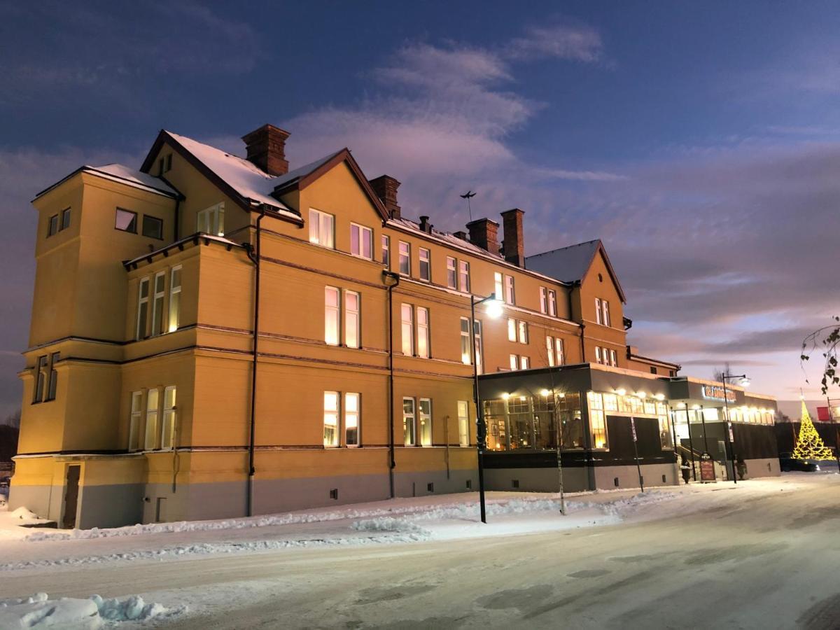 Orsa Jaernvaegshotell Buitenkant foto